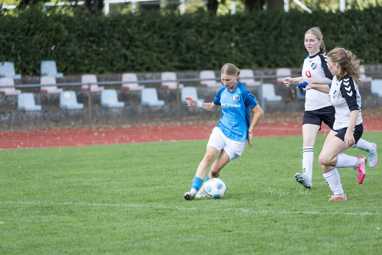 Bild 206 - wBJ VfL Pinneberg - Germania Schnelsen : Ergebnis: 15:1